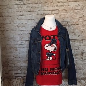 2/$10 Fun Peanuts "Vote No More Mondays" tshirt